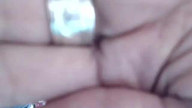 Snapshot of your_red_rose_ chatting on December 28, 5:14 pm your red rose online show from December 28, 5:14 pm