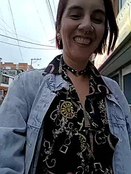 Snapshot of your_red_rose_ chatting on December 29, 10:47 pm your red rose online show from December 29, 10:47 pm