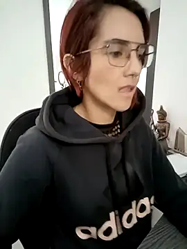 Snapshot of your_red_rose_ chatting on January 13, 4:30 pm your red rose online show from January 13, 4:30 pm