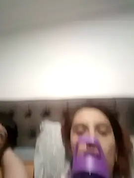 Snapshot of your_red_rose_ chatting on January 25, 2:37 am your red rose online show from January 25, 2:37 am