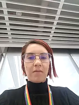 Snapshot of your_red_rose_ chatting on January 28, 1:16 pm your red rose online show from January 28, 1:16 pm