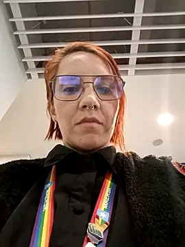 Snapshot of your_red_rose_ chatting on February 25, 1:28 pm your red rose online show from February 25, 1:28 pm