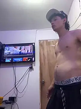 Snapshot of LatinBoysxxx chatting on January 17, 9:17 pm LatinBoysxxx online show from January 17, 9:17 pm