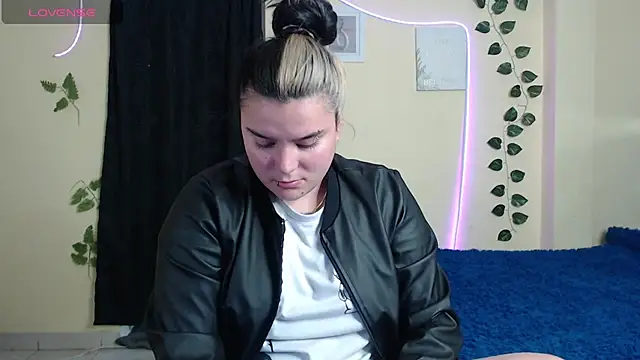 Nika 1  online show from January 10, 9:30 pm