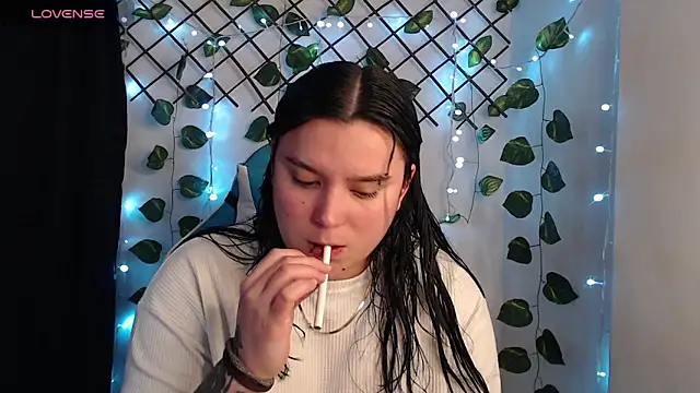 Snapshot of Nika_1_ chatting on April 30, 12:39 am Nika 1 online show from April 30, 12:39 am