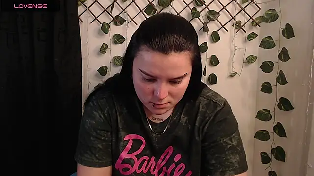Snapshot of Nika_1_ chatting on May 11, 11:57 pm Nika 1 online show from May 11, 11:57 pm