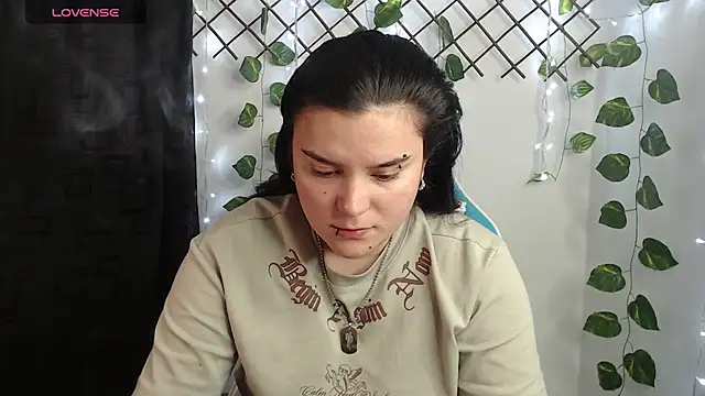 Snapshot of Nika_1_ chatting on June 28, 10:27 pm Nika 1 online show from June 28, 10:27 pm