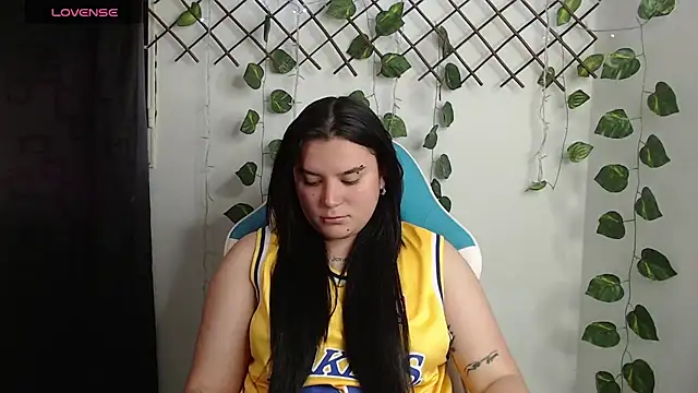 Snapshot of Nika_1_ chatting on July 1, 12:23 am Nika 1 online show from July 1, 12:23 am