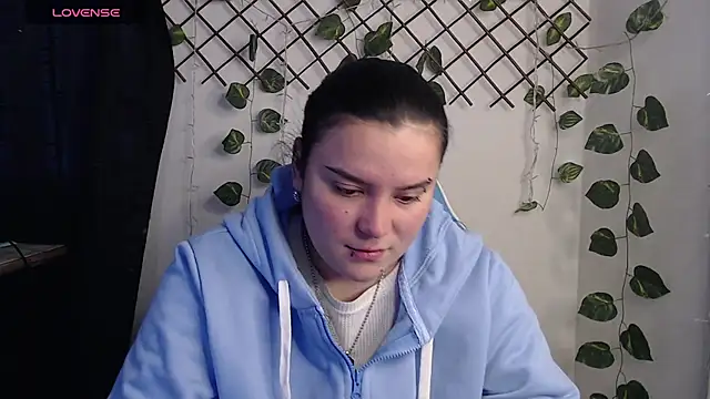Snapshot of Nika_1_ chatting on July 6, 10:34 pm Nika 1 online show from July 6, 10:34 pm