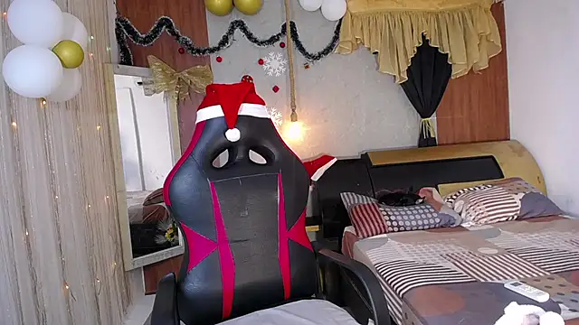 hera divine online show from December 4, 9:56 pm