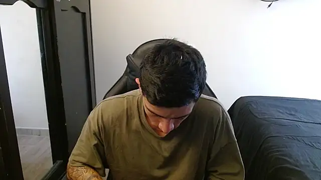 kv   xxx  online show from October 26, 4:46 pm