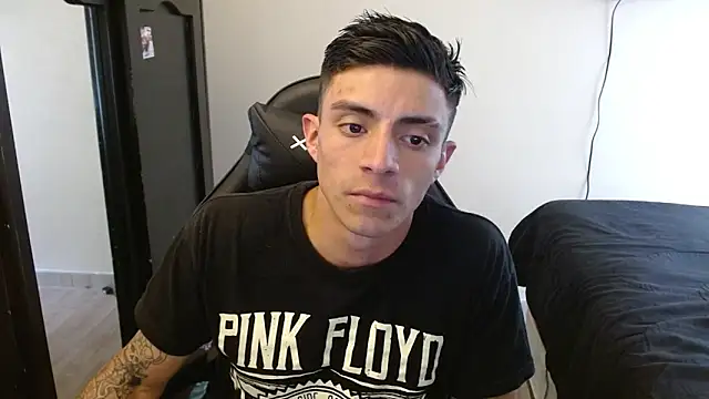 kv   xxx  online show from November 4, 6:29 pm