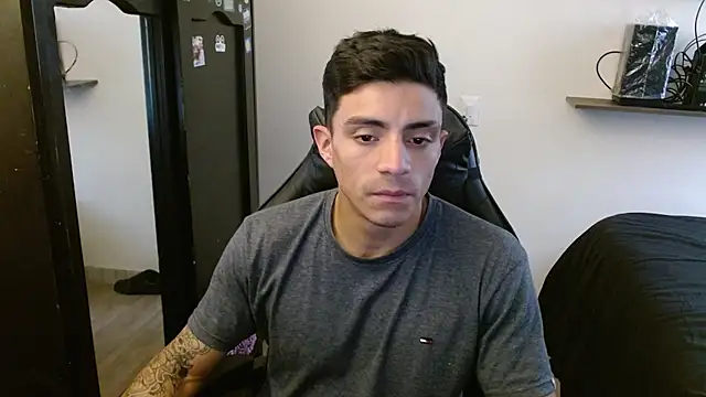 kv   xxx  online show from February 18, 4:47 pm