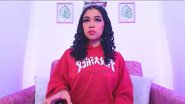 Snapshot of Sara_Jhonson chatting on December 15, 9:31 pm Sara Jhonson online show from December 15, 9:31 pm