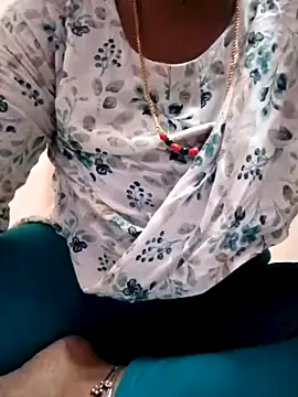 Snapshot of sneha_telugu_girl chatting on December 14, 9:51 am sneha telugu girl online show from December 14, 9:51 am