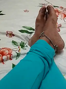 Snapshot of sneha_telugu_girl chatting on December 27, 5:05 pm sneha telugu girl online show from December 27, 5:05 pm