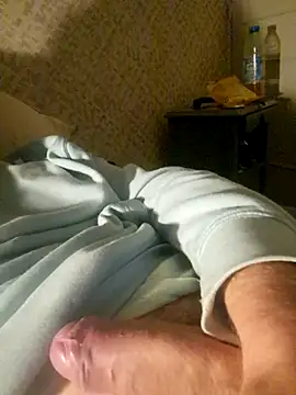 Landryyyyy online show from October 16, 9:05 pm