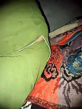 menakshiiikaur online show from December 6, 7:32 am