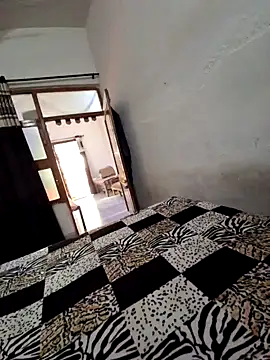 menakshiiikaur online show from December 12, 7:19 am