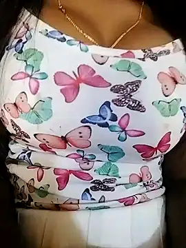 Snapshot of Esha_Babyy chatting on December 19, 2:35 pm Esha Babyy online show from December 19, 2:35 pm