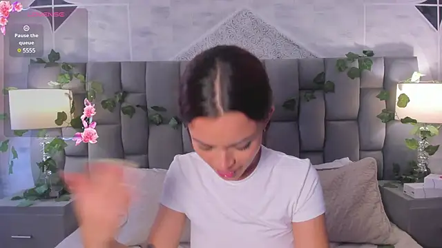 Snapshot of HannaRhodes chatting on January 30, 4:34 pm HannaRhodes online show from January 30, 4:34 pm