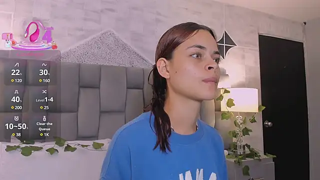 Snapshot of HannaRhodes chatting on March 17, 1:39 pm HannaRhodes online show from March 17, 1:39 pm