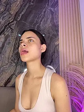 Snapshot of HannaRhodes chatting on September 18, 1:24 pm HannaRhodes online show from September 18, 1:24 pm