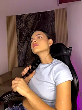 Snapshot of HannaRhodes chatting on September 23, 12:52 pm HannaRhodes online show from September 23, 12:52 pm