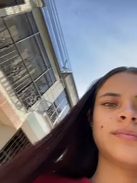 Snapshot of HannaRhodes chatting on October 19, 1:01 pm HannaRhodes online show from October 19, 1:01 pm