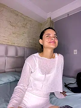 Snapshot of HannaRhodes chatting on October 30, 1:56 pm HannaRhodes online show from October 30, 1:56 pm