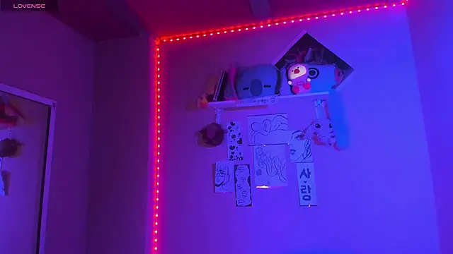 MadelineBenet online show from February 12, 2:03 am