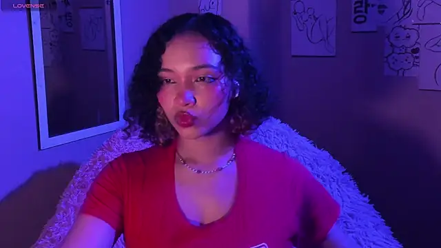 MadelineBenet online show from March 17, 10:49 pm