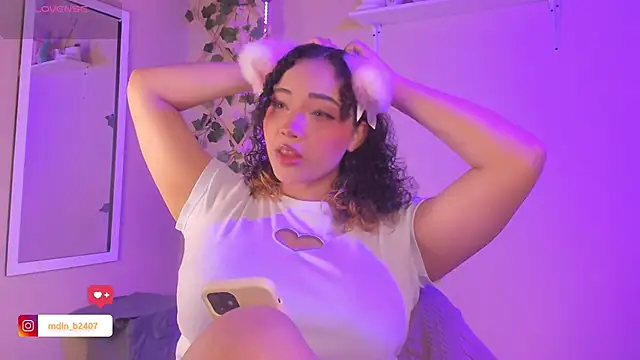 MadelineBenet online show from September 12, 2:00 am