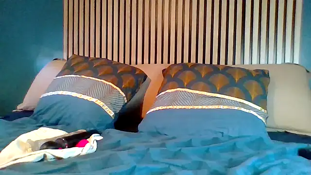 Snapshot of Cplhdef chatting on March 2, 2:02 pm Cplhdef online show from March 2, 2:02 pm