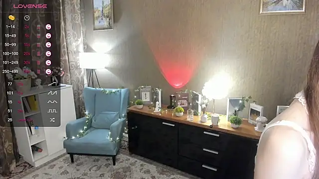 DarleneHatt online show from March 8, 11:49 pm