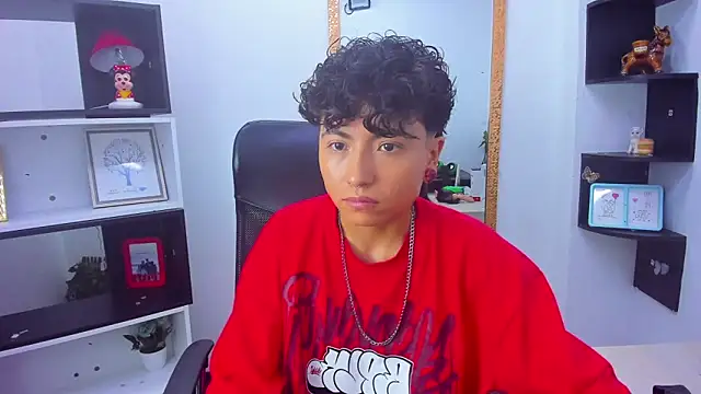 Im Mathias online show from October 30, 10:43 pm