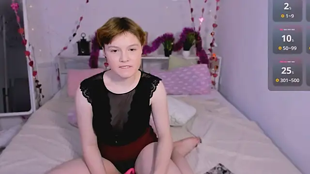 DreamyLuna online show from January 11, 11:35 pm