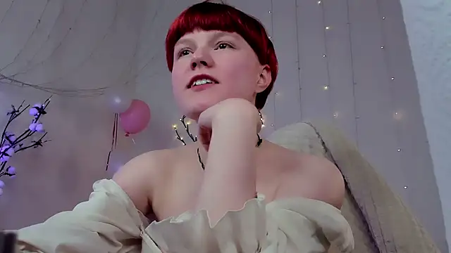 DreamyLuna online show from February 2, 12:09 am