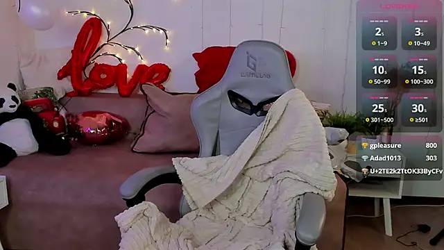 DreamyLuna online show from February 2, 3:10 am