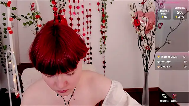 DreamyLuna online show from February 12, 3:18 am