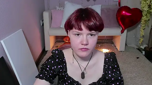 DreamyLuna online show from February 13, 8:55 pm