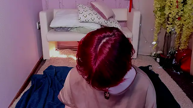 DreamyLuna online show from March 2, 8:40 pm