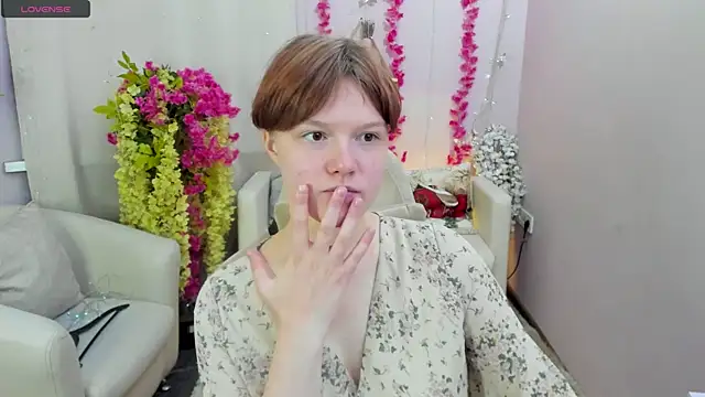 DreamyLuna online show from September 27, 8:03 pm