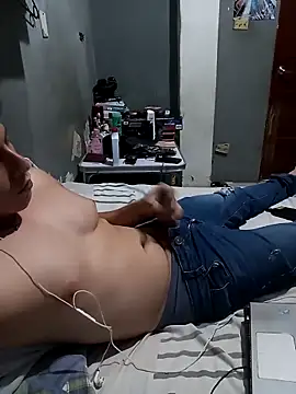 xangeldemonx online show from December 3, 3:33 pm