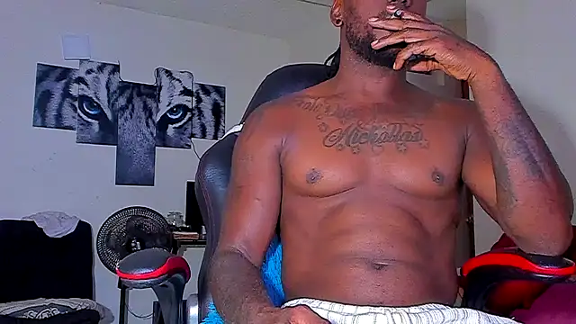 Snapshot of ray_long222 chatting on May 16, 3:33 pm ray long222 online show from May 16, 3:33 pm