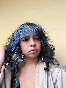 Sweet Chaos online show from January 17, 5:30 pm