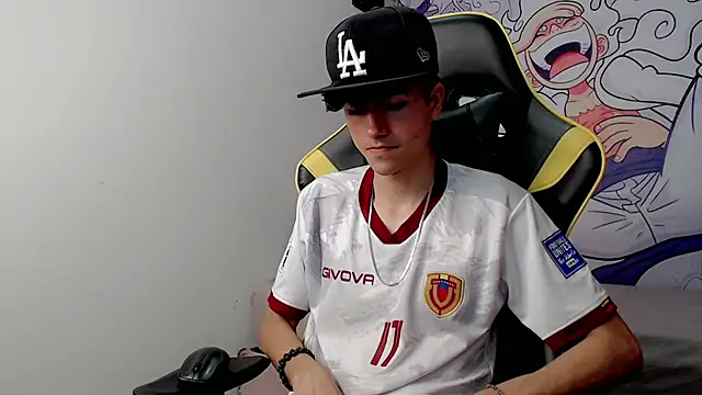 johnny cagee online show from January 18, 4:48 am