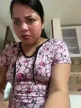 Snapshot of Elaa_euphoria chatting on December 15, 1:02 am Elaa euphoria online show from December 15, 1:02 am