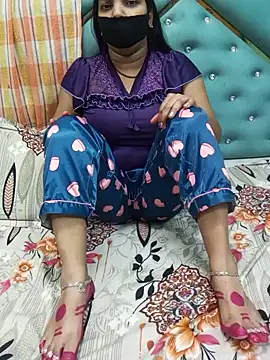 Snapshot of Manjudear chatting on May 31, 7:15 am Manjudear online show from May 31, 7:15 am