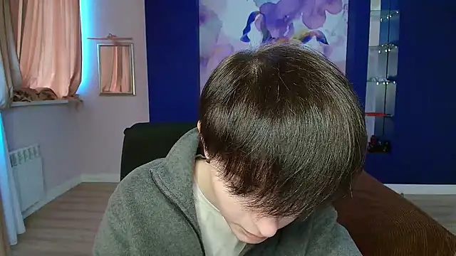 EmiliaYours online show from December 16, 12:27 pm